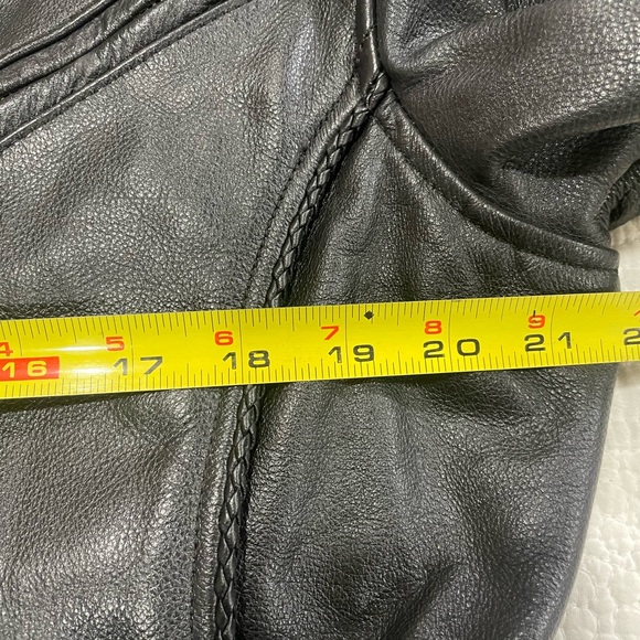 Women’s Harley Davidson Jacket - Picture 5 of 6